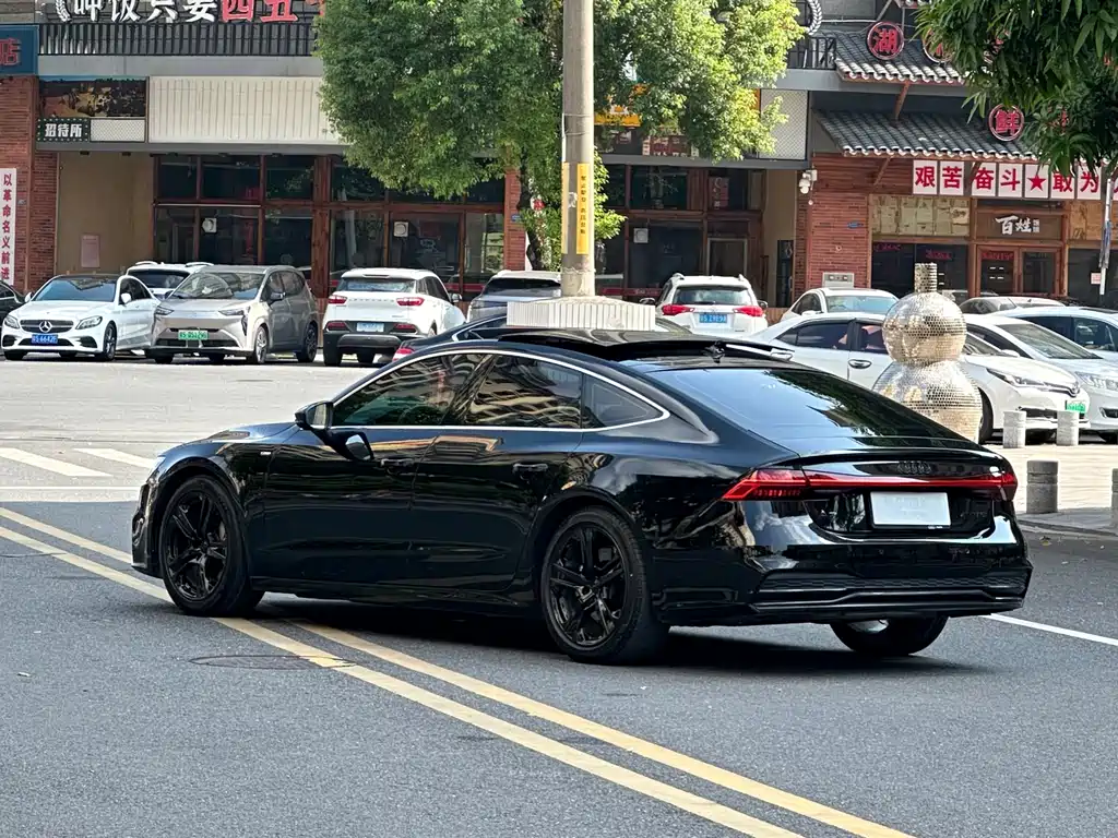 Audi A7 — фото 8