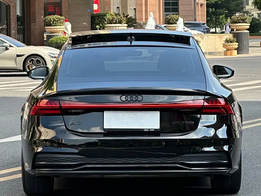 Audi A7 — фото 9