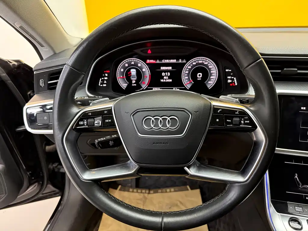Audi A7L — фото 18