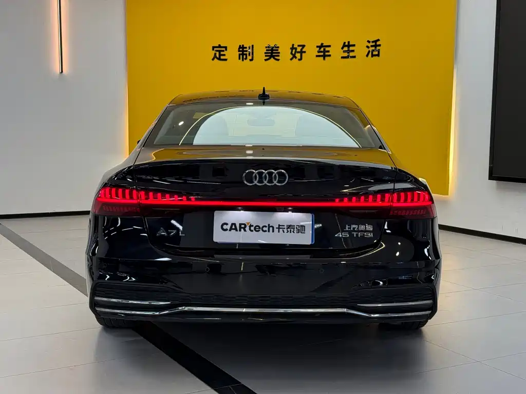 Audi A7L — фото 6
