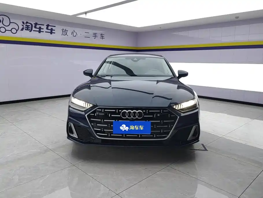 Audi A7L — фото 2
