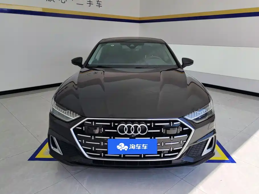 Audi A7L — фото 2