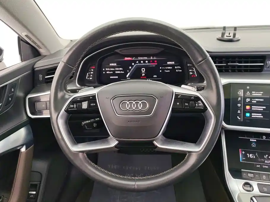 Audi A7L — фото 15