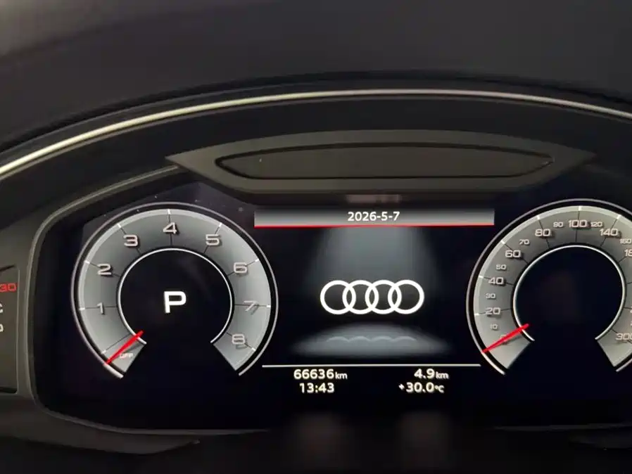 Audi A7L — фото 14