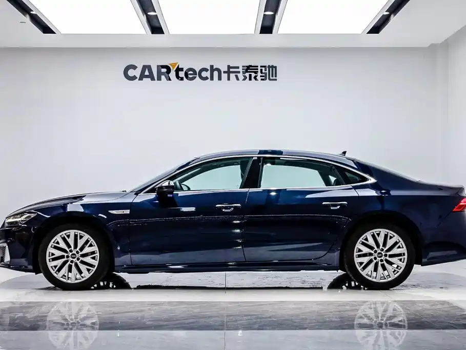 Audi A7L — фото 15