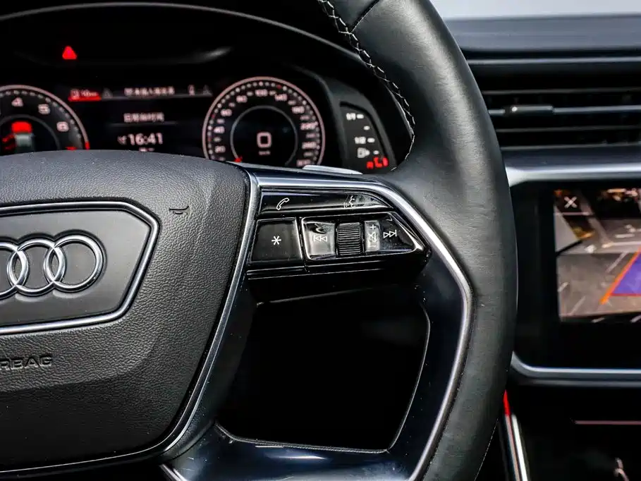 Audi A7L — фото 4