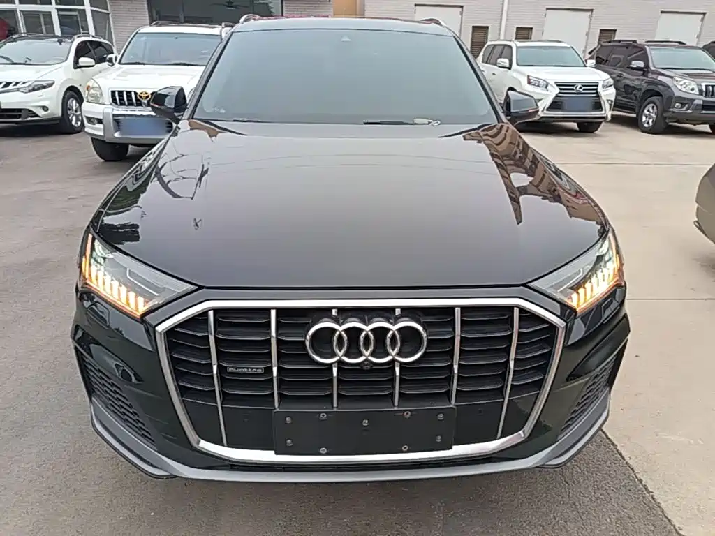 Audi Q7 — фото 3
