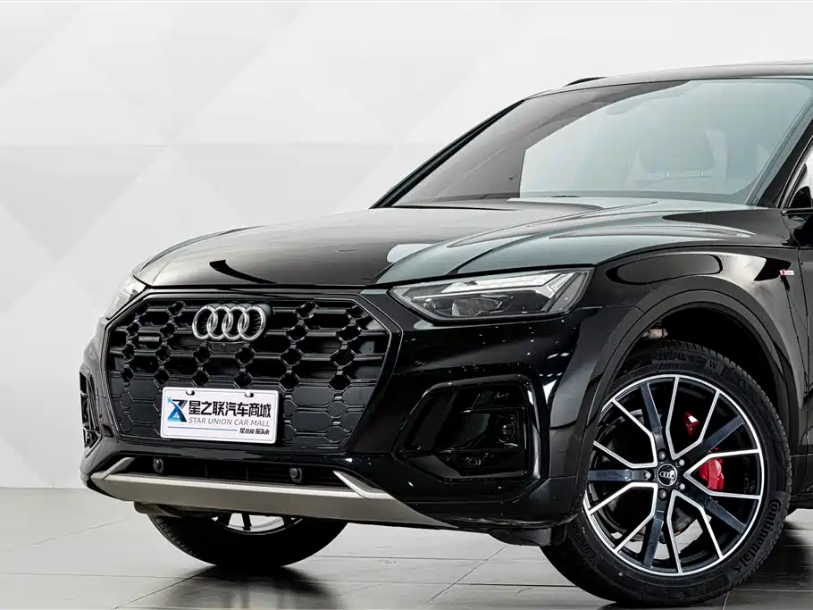 Audi Q5L — фото 3