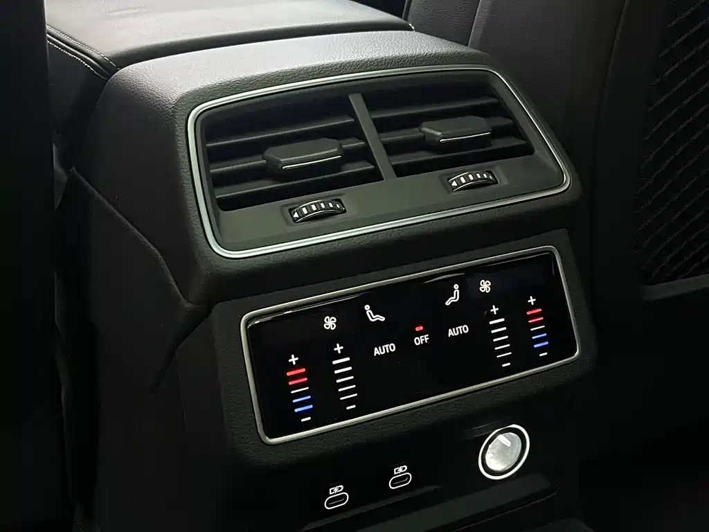 Audi A6L — фото 23