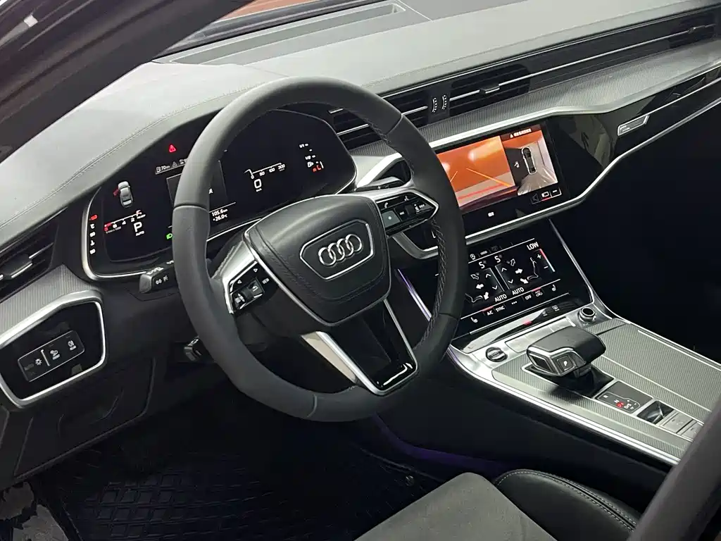 Audi A6L — фото 9