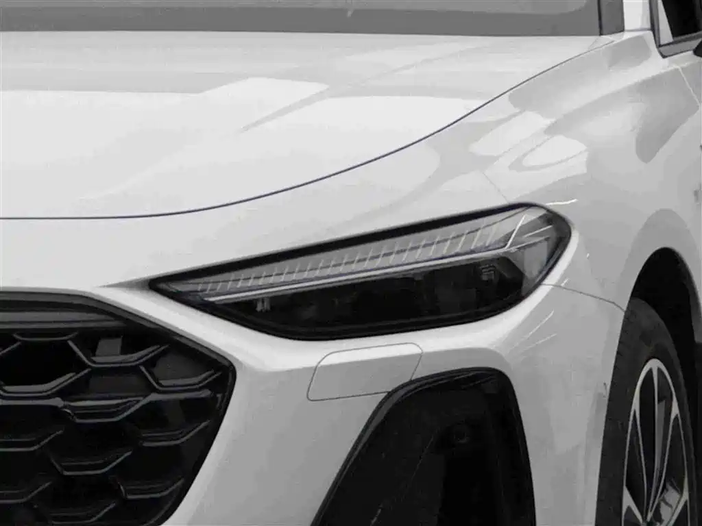 Audi A5L — фото 3