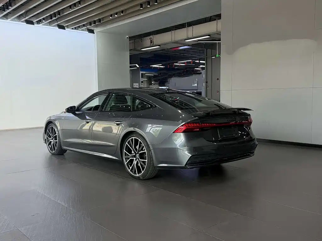 Audi A7 — фото 15