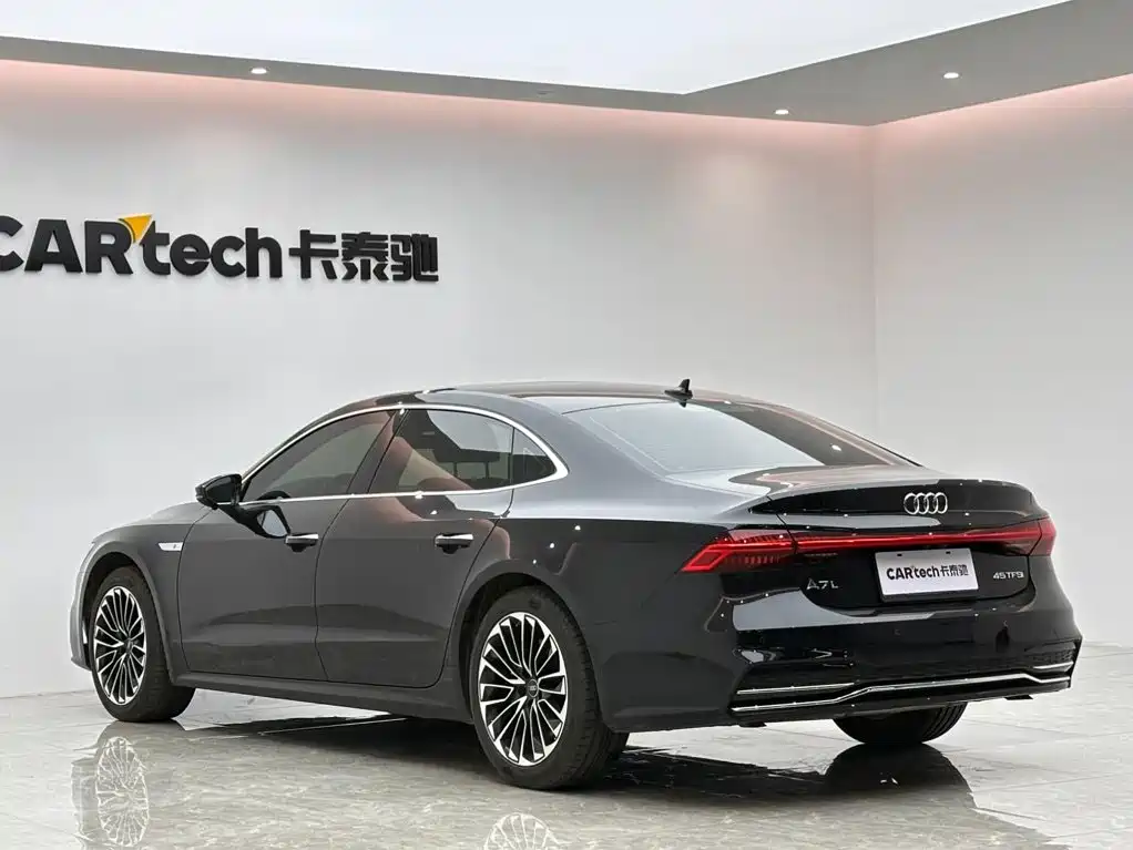 Audi A7L — фото 3