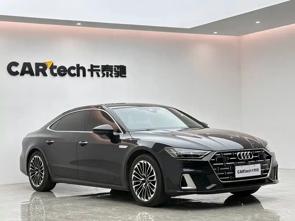 Audi A7L — фото 6
