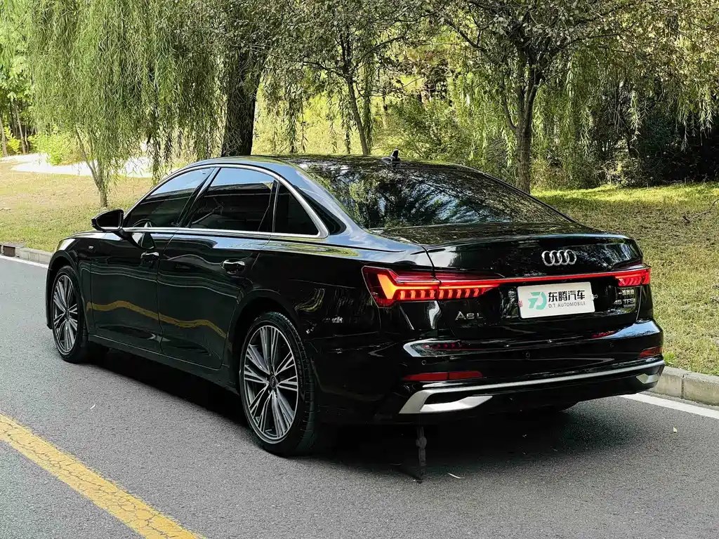 Audi A6L — фото 7