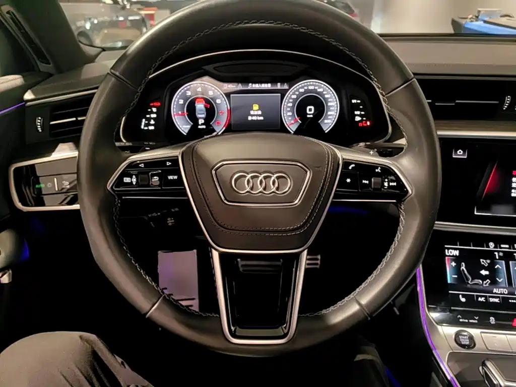 Audi A6L — фото 7