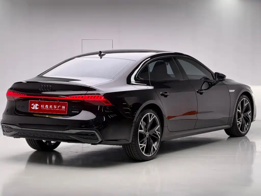 Audi A7L — фото 3