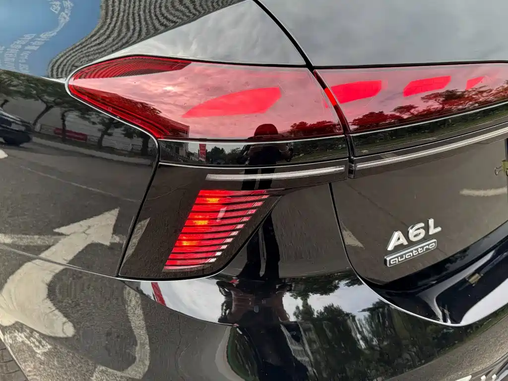 Audi A6L — фото 30