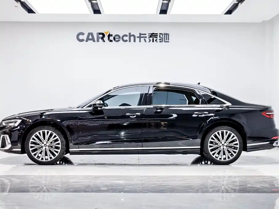 Audi A8 — фото 3