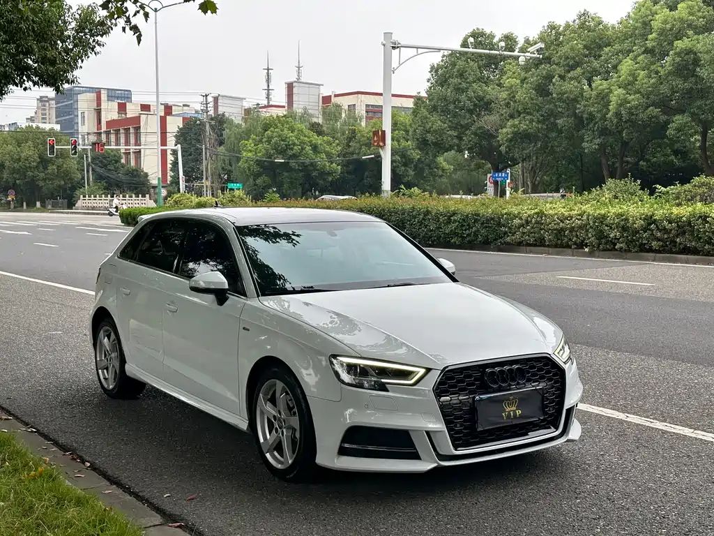 Audi A3 — фото 3