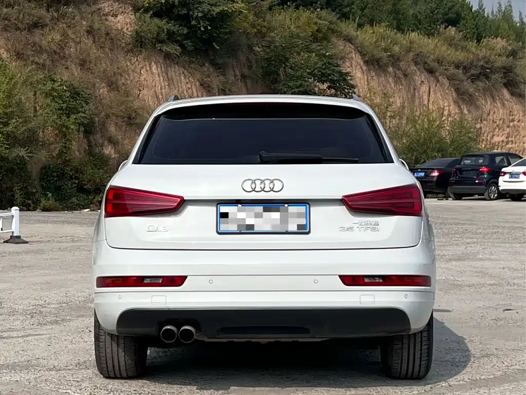 Audi Q3 — фото 5