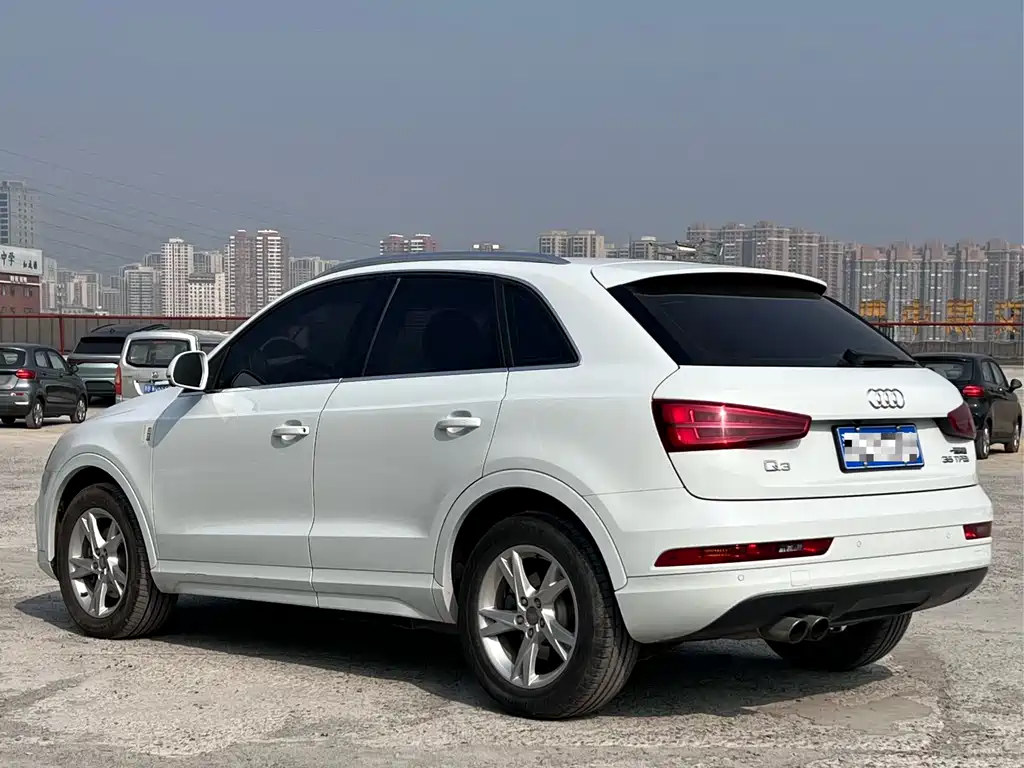 Audi Q3 — фото 6