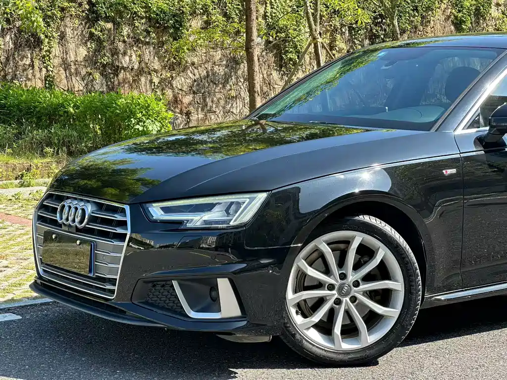Audi A4L — фото 3