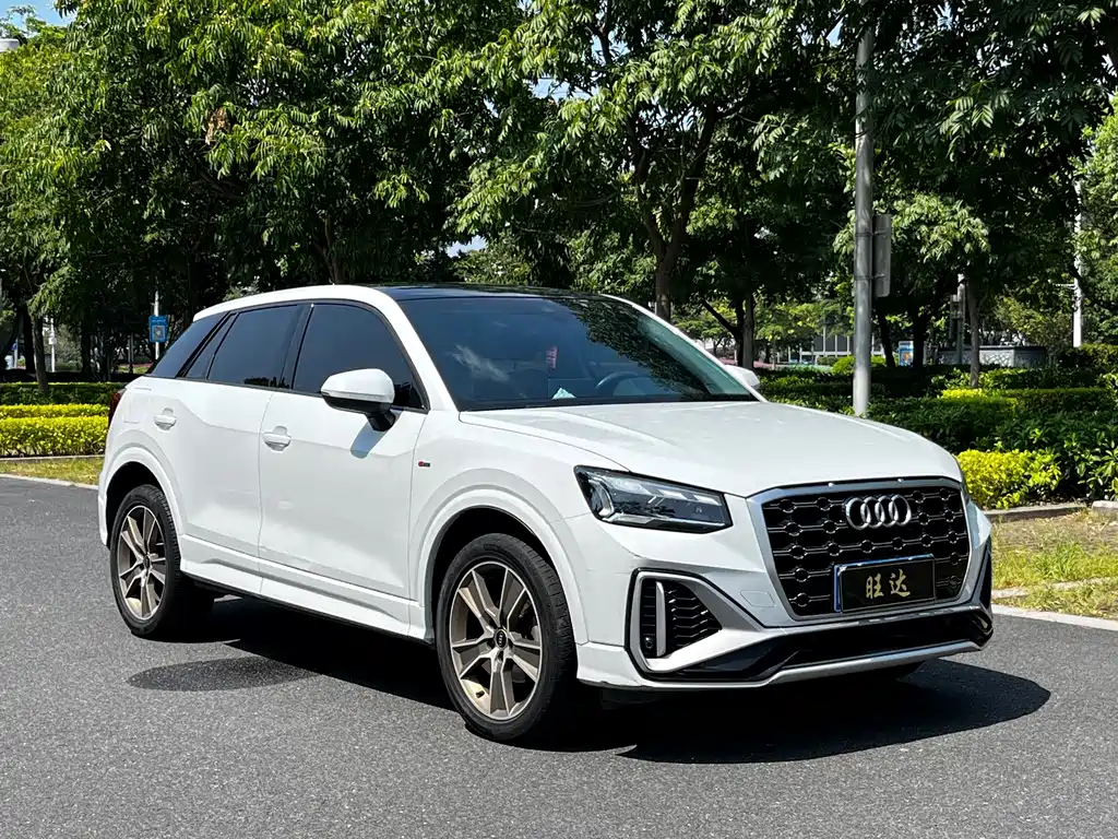 Audi Q2L — фото 3