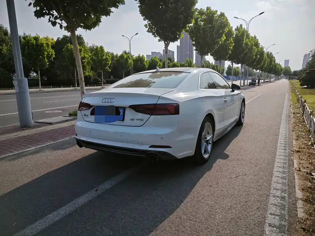Audi A5 (Import) — фото 9
