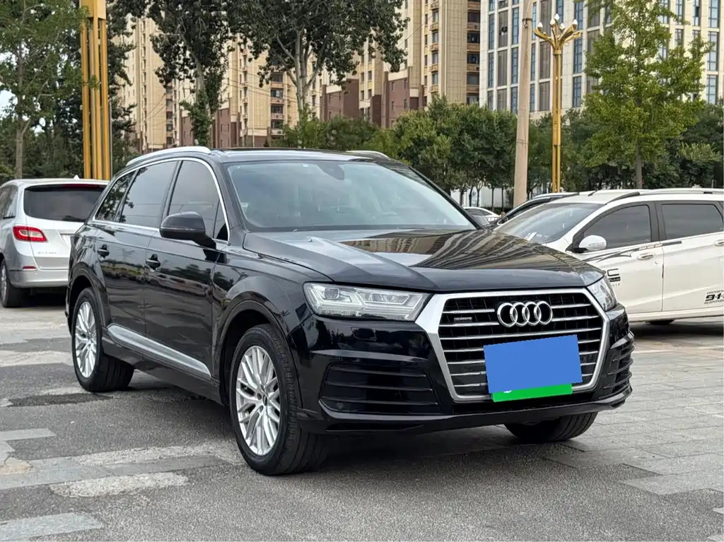 Audi Q7 — фото 3