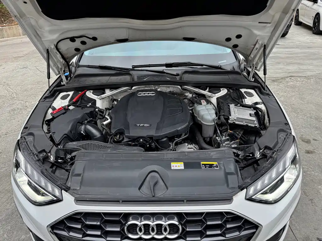 Audi A4L — фото 33