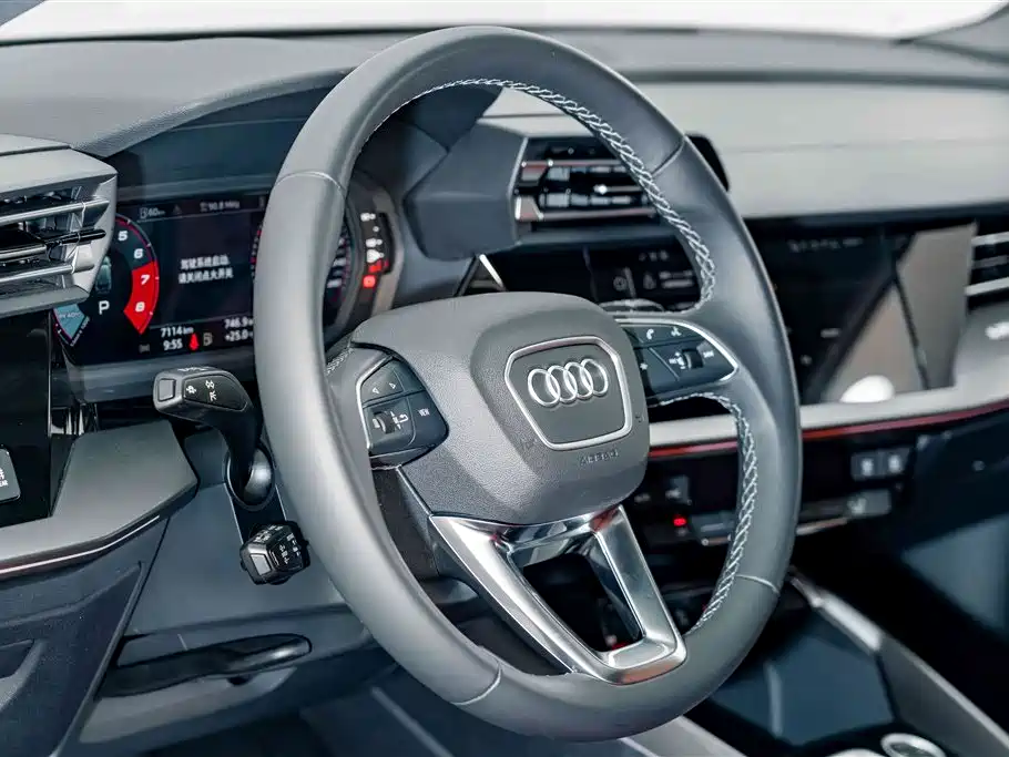 Audi A3 — фото 9