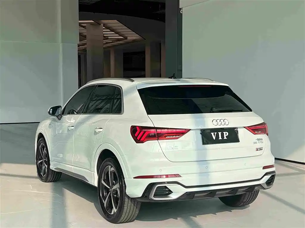 Audi Q3 — фото 9