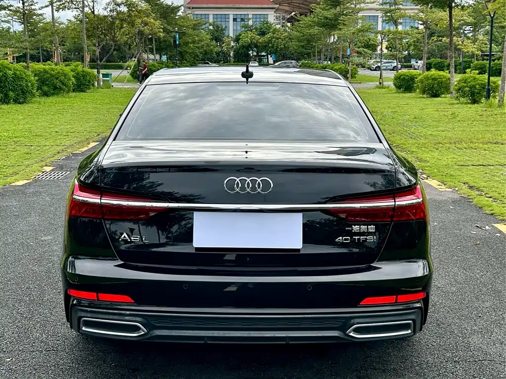 Audi A6L — фото 8