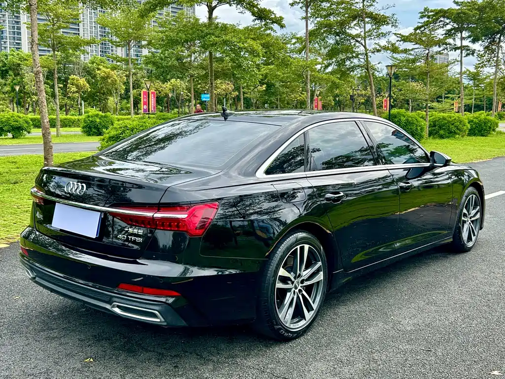 Audi A6L — фото 9