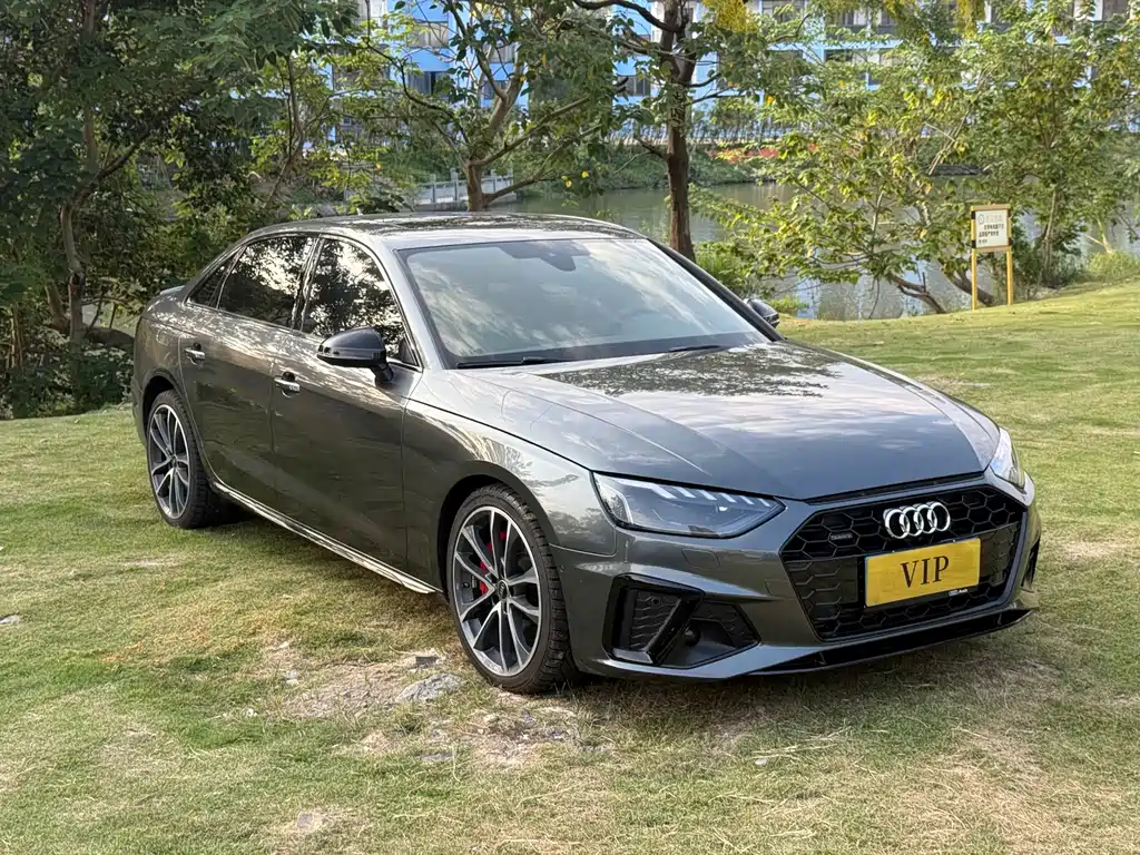 Audi A4L — фото 3