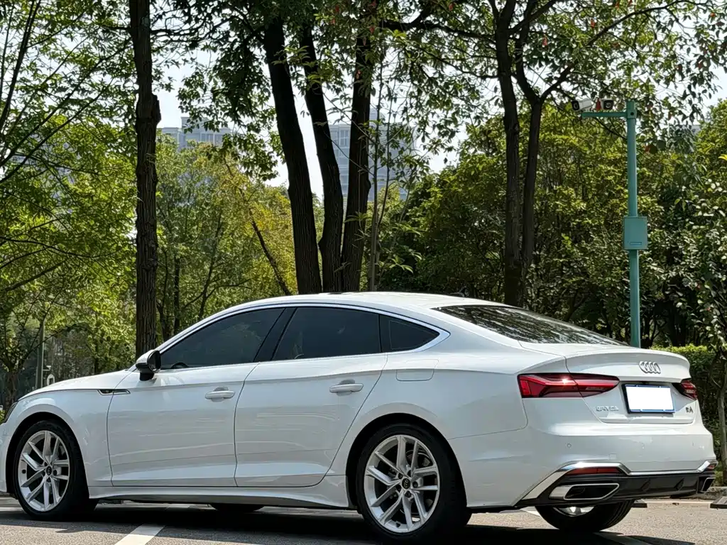 Audi A5 (Import) — фото 9
