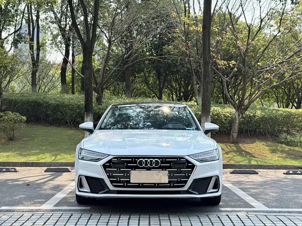 Audi A7L — фото 3
