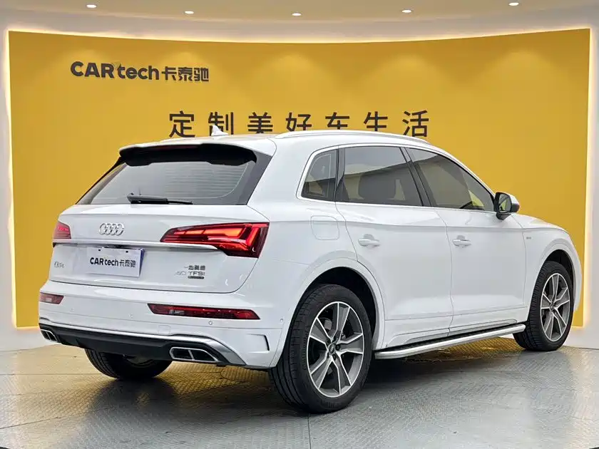 Audi Q5L — фото 4