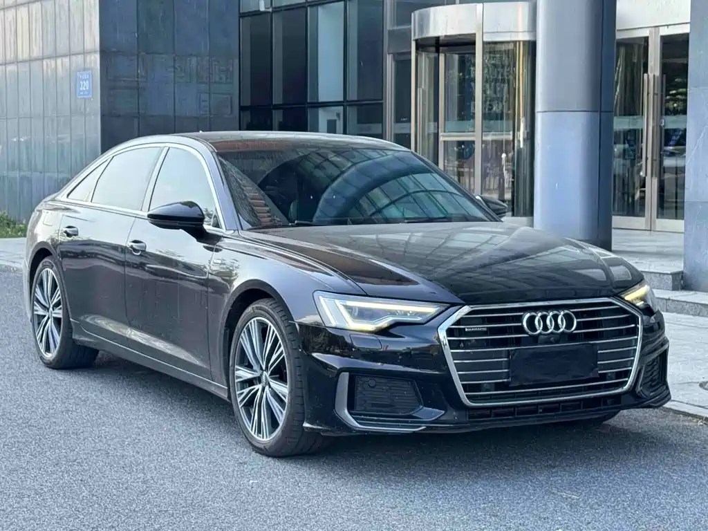 Audi A6L — фото 2