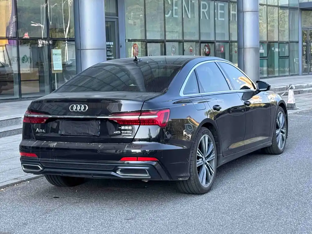 Audi A6L — фото 4