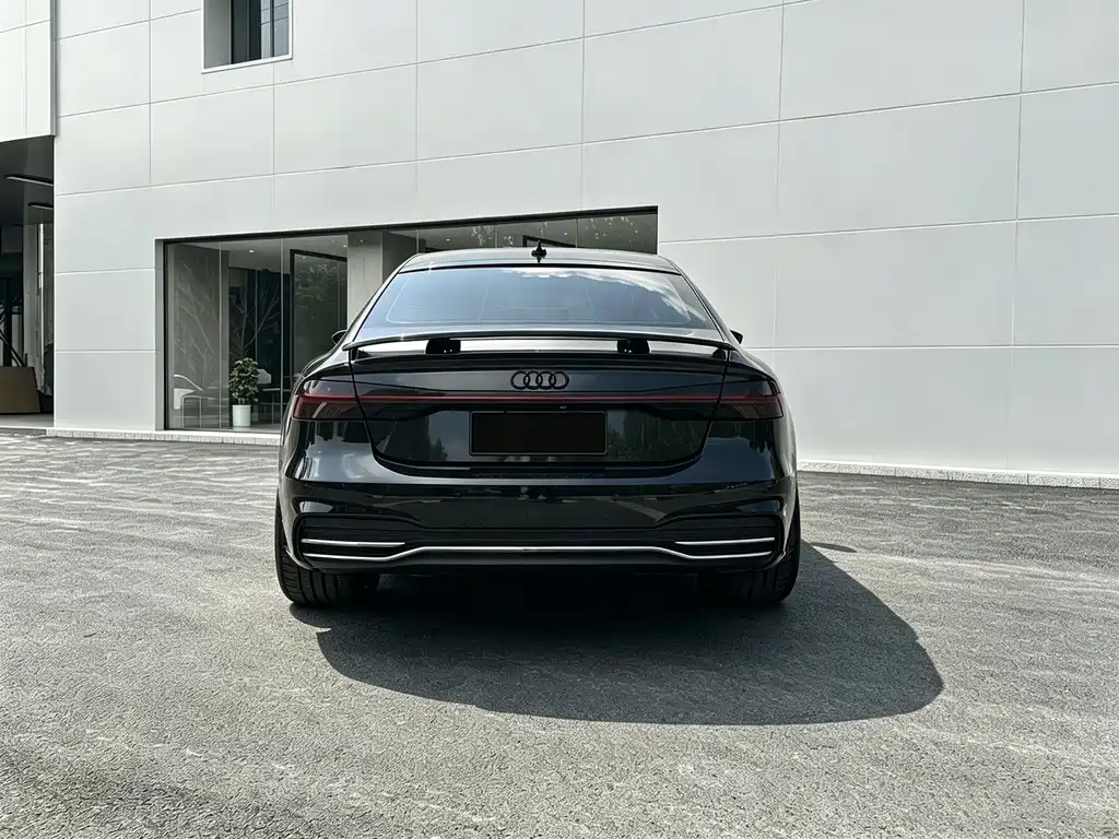 Audi A7 — фото 17