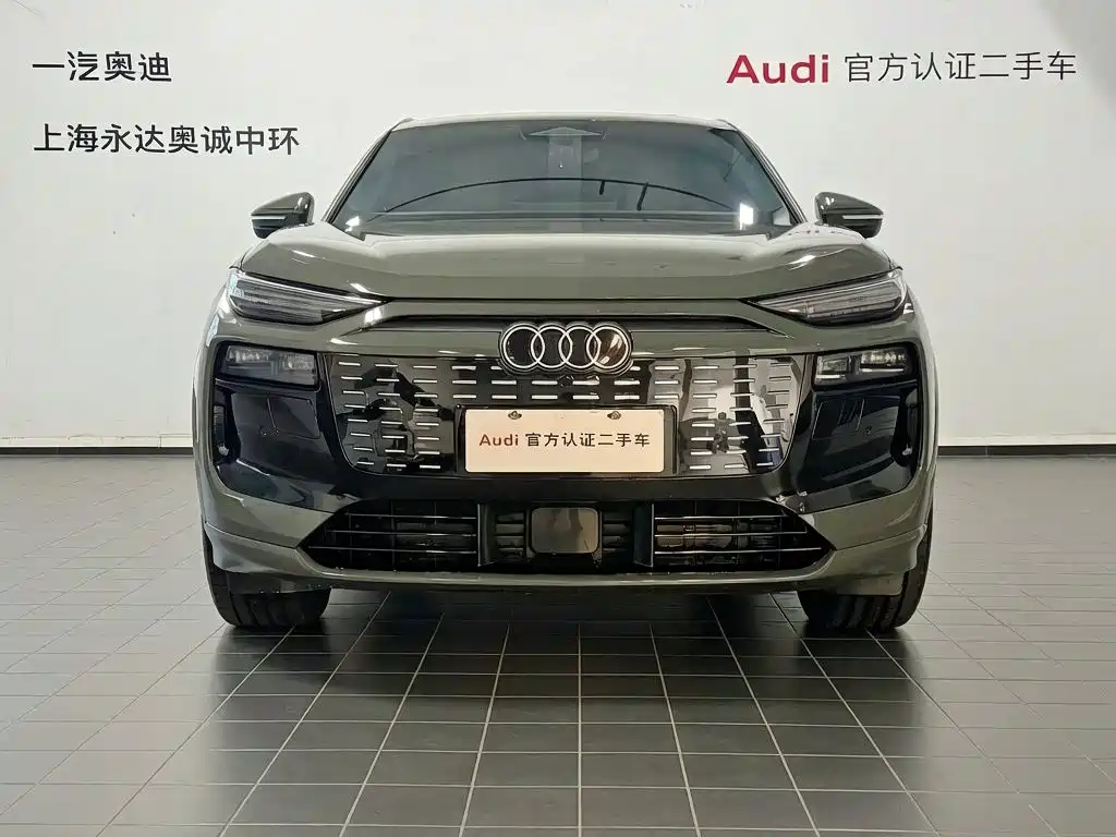 Audi Q6L e-tron — фото 2