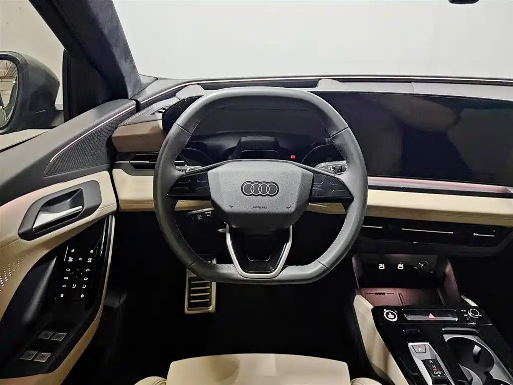 Audi Q6L e-tron — фото 11