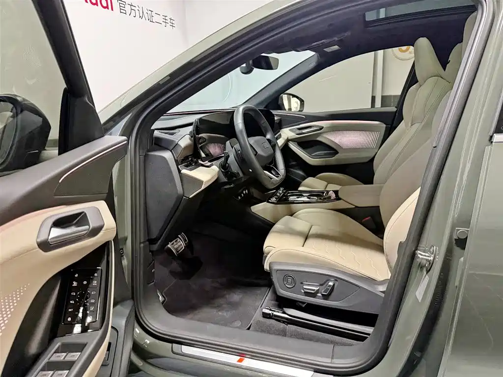 Audi Q6L e-tron — фото 7