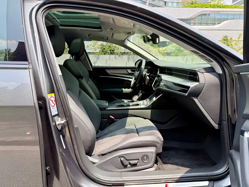 Audi A6 (Import) — фото 20
