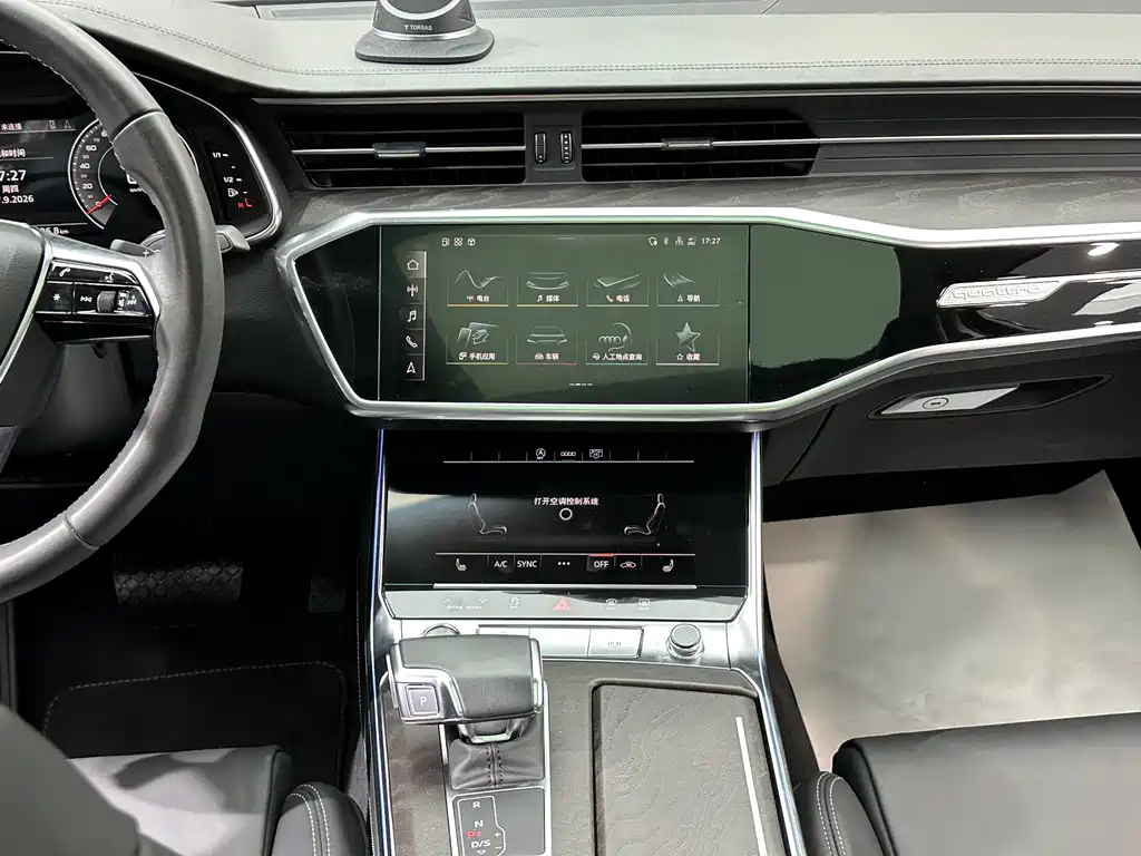 Audi A6L — фото 18