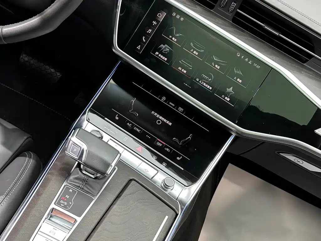 Audi A6L — фото 19