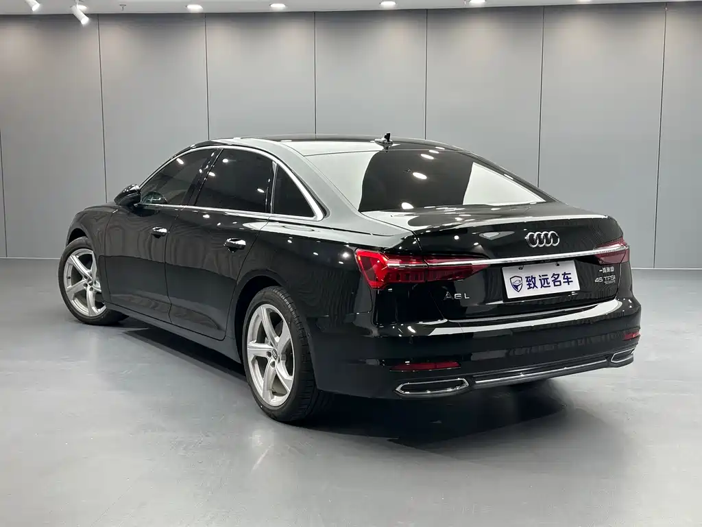 Audi A6L — фото 5