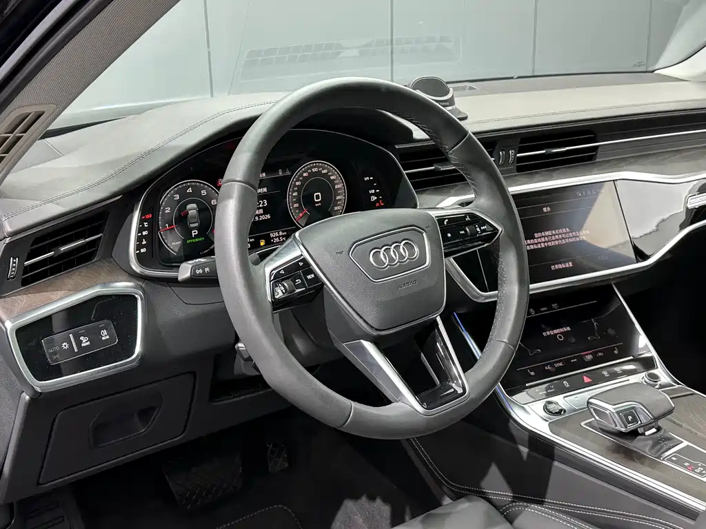 Audi A6L — фото 8
